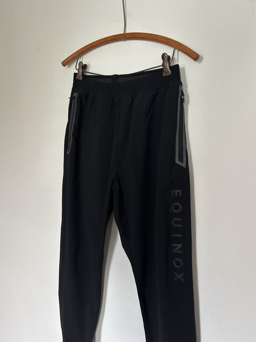 Equinox Women’s Running Jogger Pants Black Reflective Logo Zip Pockets Small